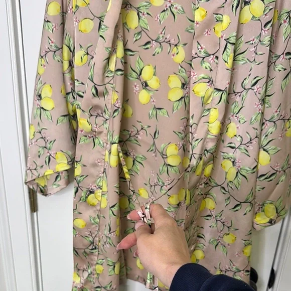 Tan and Yellow Boxy Kimono or Robe with Relaxed Fit - Picture 5 of 9